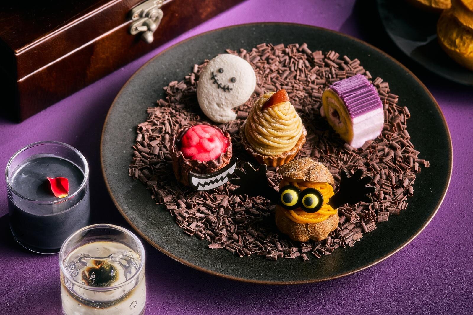 グランド ハイアット 東京のハロウィンアフタヌーンティー、“脳みそ”ラズベリームースや目玉ゼリーなど｜写真3