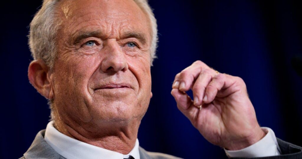 RFK Jr.はJeffrey Epsteinとパーティーをしている古い写真でキャプチャされました