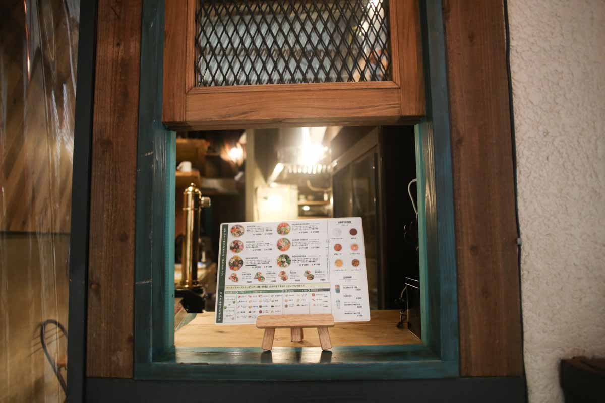 沖縄の恵みをまるごとチャージ！チョップドサラダ専門店の「green base okinawa（グリーンベースオキナワ）」で新しいサラダ体験（那覇市）