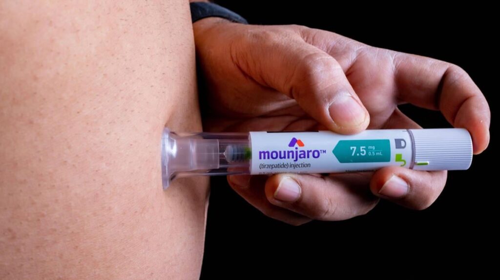 米国の麻薬の巨人は、英国のムルジャロの命令を一時的に停止します