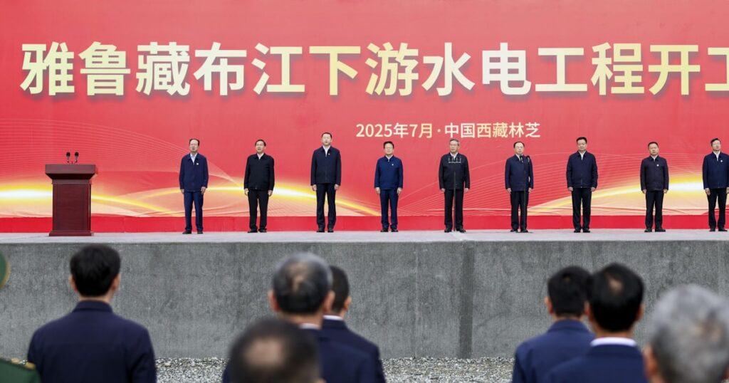 中国、チベットで世界最大のダム着工 経済一体化で統治強める - 日本経済新聞