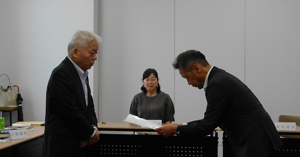 大阪府のインバウンド徴収金｢見送らざるを得ない｣ 有識者会議が答申 - 日本経済新聞
