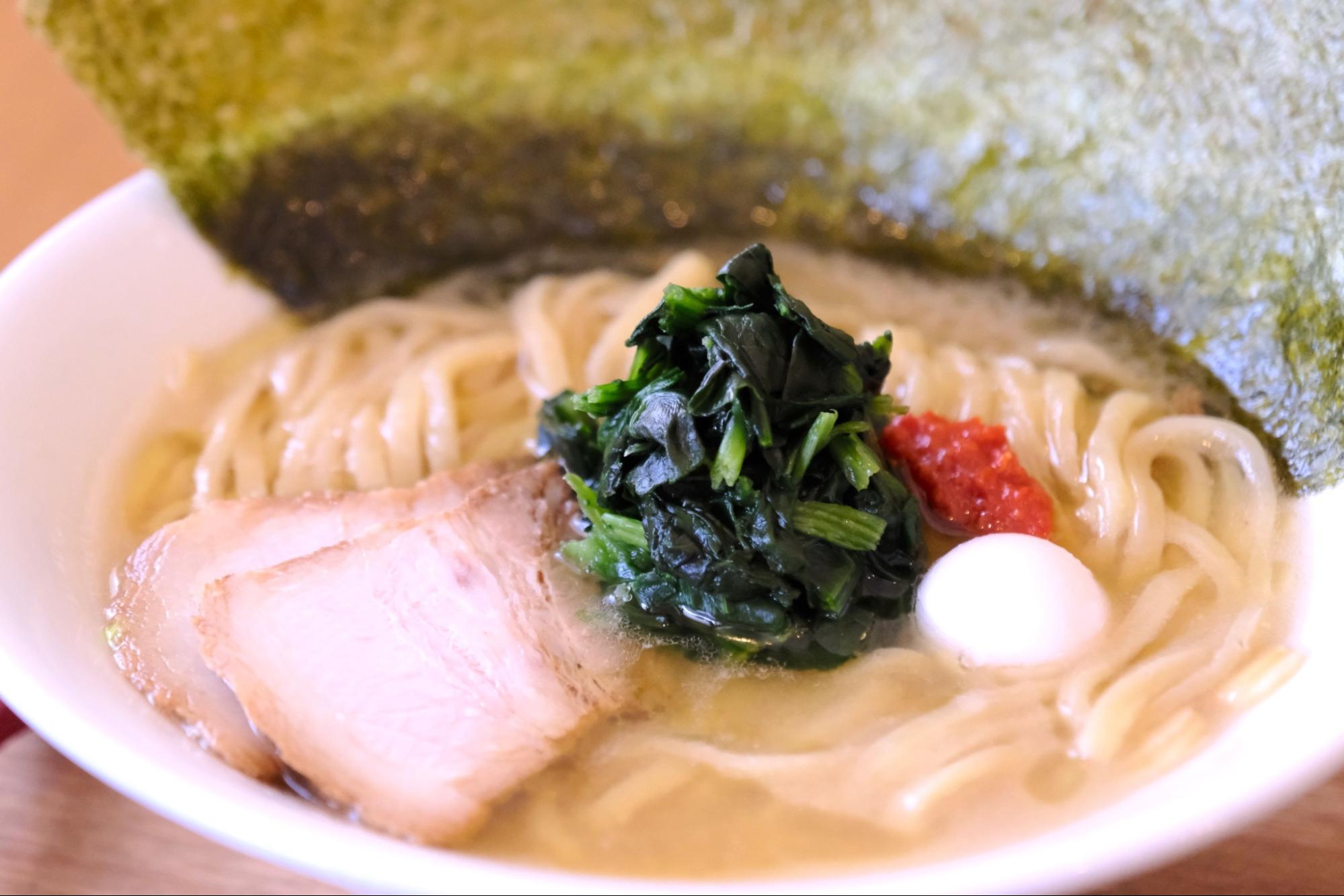 王道を行く「ゴールデンユース」は“沖縄家系ラーメン”の地平を切り拓く(宮古島)