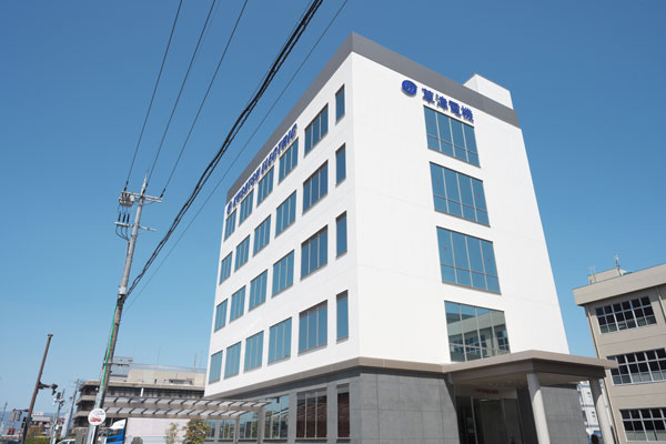 琵琶湖に近い滋賀県草津市に本社を構える