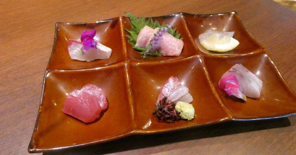 長年培った店主の目利きがきいた「お造り」の質と価格に驚き！尼崎の『肴と酒処 和楽』 | Kiss PRESS(キッスプレス)