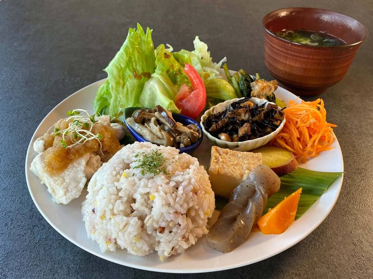 「和んプレート気まぐれランチ」1,500円（税込）コーヒーまたは紅茶付き
