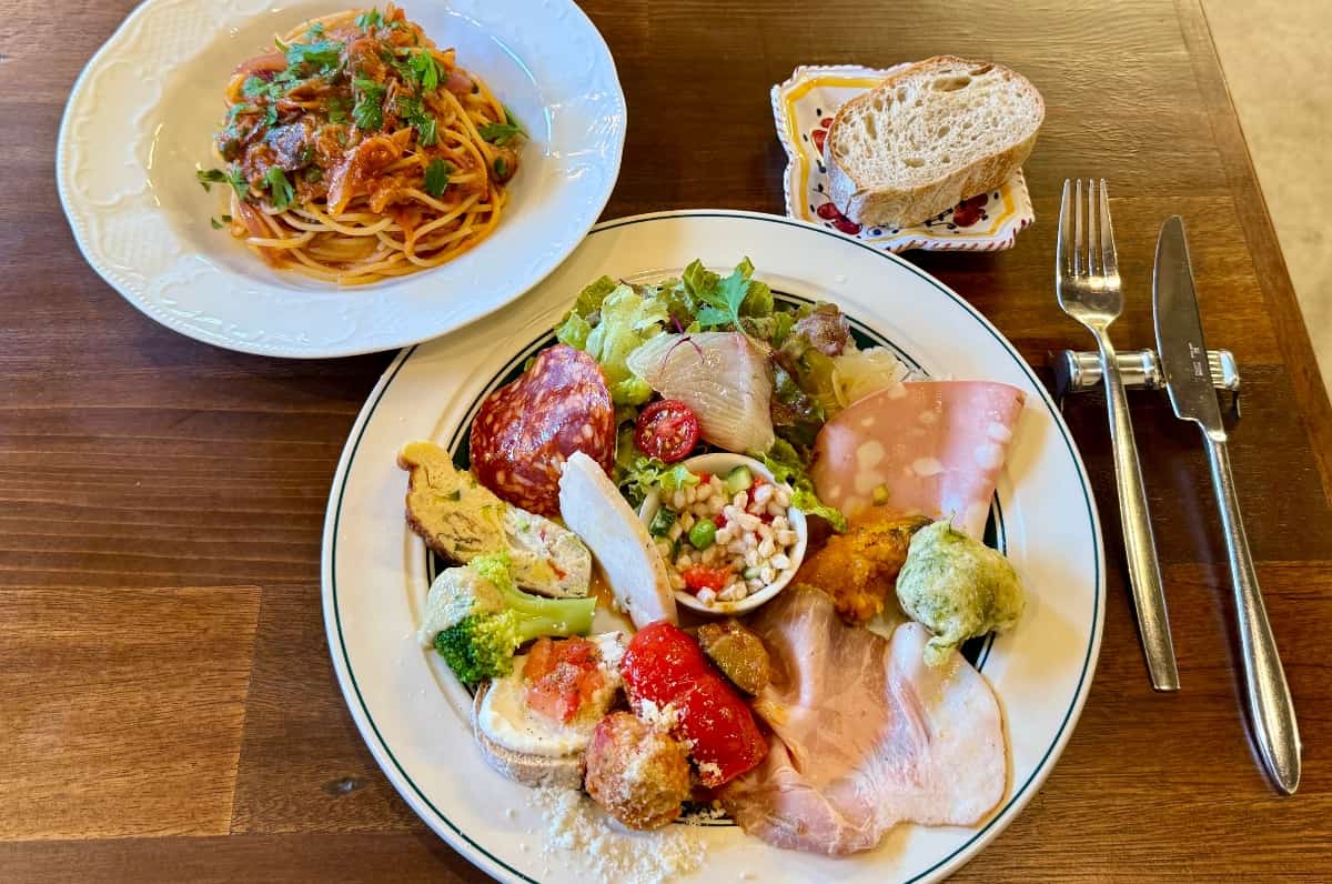 華やかな前菜に心躍る♪芦屋のイタリア料理『オステリア テレーザ』で至福のランチ [画像]