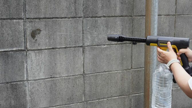 ノズルを回すだけで洗浄モードを変えられる