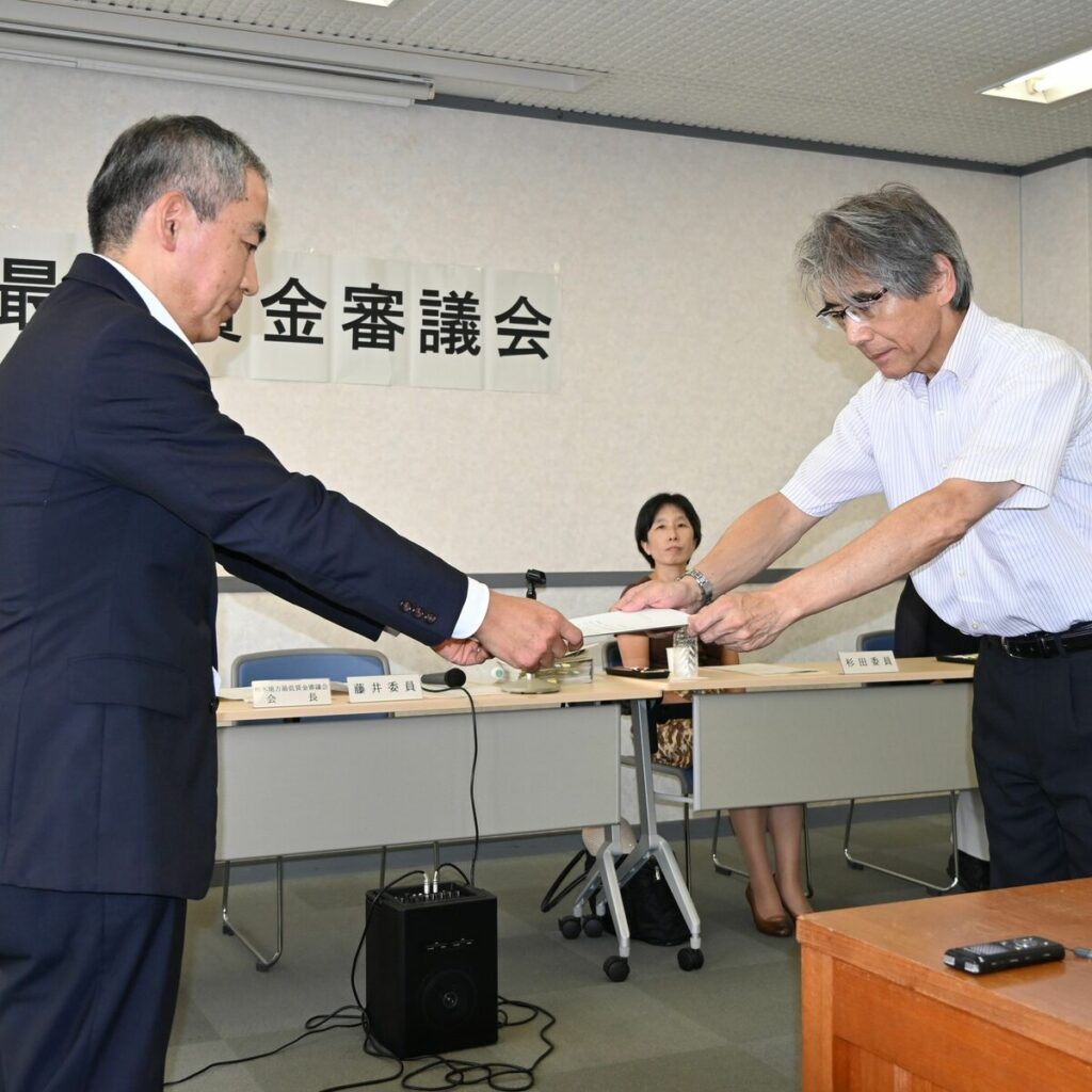 栃木県の最低賃金1068円に 上げ幅は過去最高 労使が歩み寄り決着、現場の受け止めは｜下野新聞デジタル - 下野新聞社