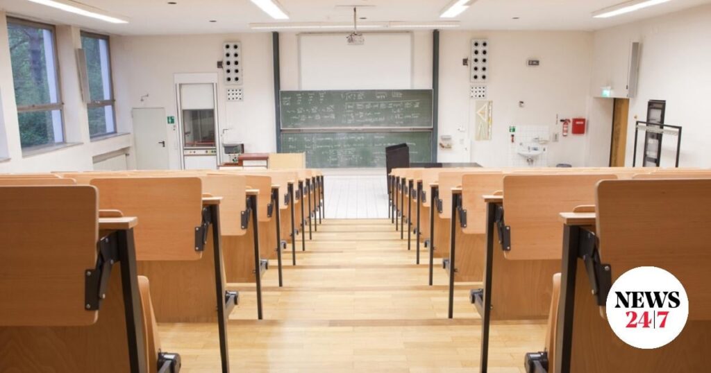 非国家大学：彼らはカリキュラムなしで許可を得ました