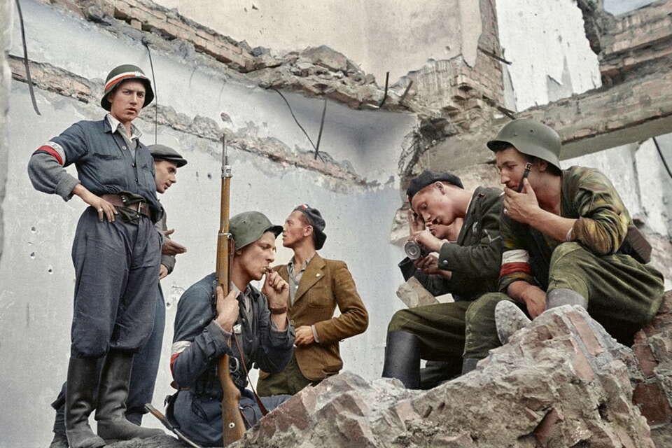 81年前、ワルシャワはナチスドイツの占領に反対しました