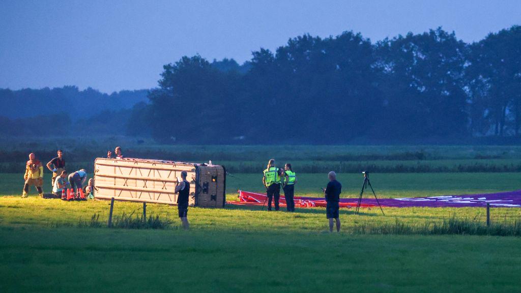 フリースランドで風のフライを通って熱気球で偶然死亡した