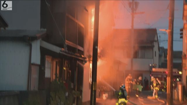 和歌山・新宮市の住宅で火災　６６歳の住人と連絡取れず