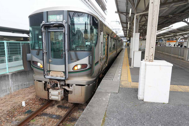 わずか3km強に「3者乗り入れ」「東京直通」も!? JR長大幹線の“歴史が濃すぎる”末端区間 終点は「南海のシマ」