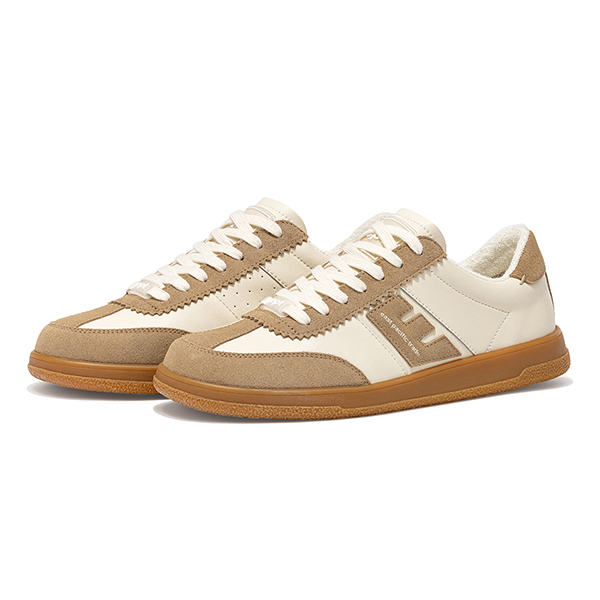 韓国・ソウル発〈East Pacific Trade（EPT）〉の「SANTOS」