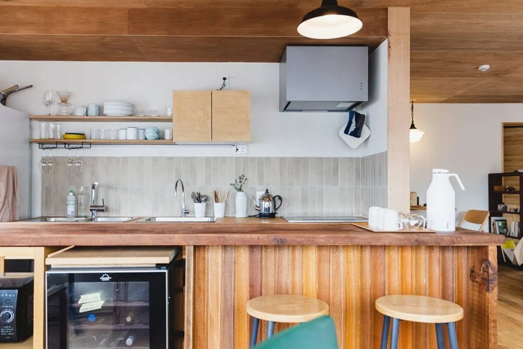 長野・上諏訪の宿「mitaya micro hotel」のキッチン