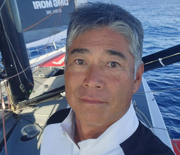 「微風に苦戦」白石康次郎、関西へ向けた航海の最新情報を公開 | 話題の投稿 | スポーツブル (スポブル)