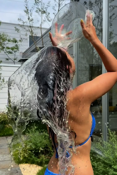 これは天国…美女ボディボーダーが青ビキニで魅せた美肌×デトックスの極上時間 | 話題の投稿 | スポーツブル (スポブル)