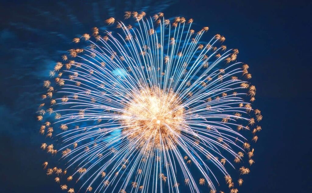 広島・山口の県境を彩る「大竹・和木 川まつり花火大会2025」小瀬川下流にて