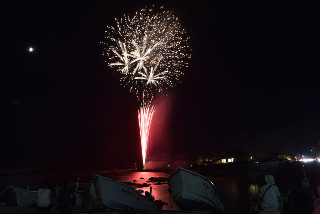 【2025】江見納涼花火が明日開催！江見漁港で | 夜景FANマガジン