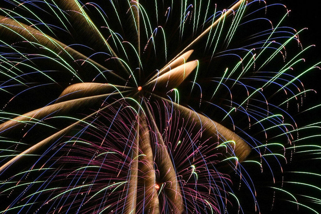 【2025】「第41回いすゞ夏祭り」が本日、栃木工場で開催！花火の打ち上げも | 夜景FANマガジン