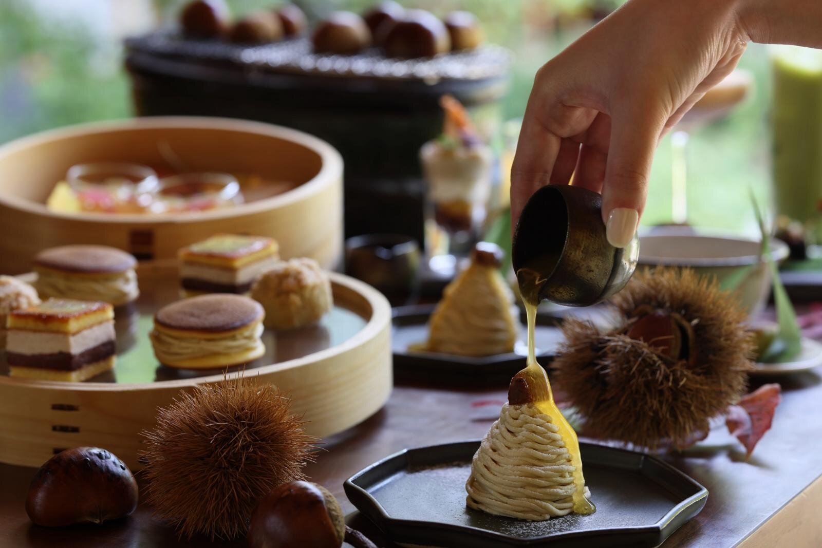 京丹波栗の贅沢アフタヌーンティーが京都で、秋の焼き栗×アイスや濃厚モンブラン｜写真1