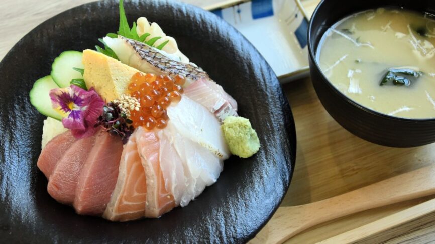大泉町の「海と大地の食卓 ツカノマ」は鮮魚や、群馬産の肉を使った料理が自慢 ランチタイムはうれしいサービス付きです | とりぷれ 大泉町の「海と大地の食卓 ツカノマ」は鮮魚や、群馬産の肉を使った料理が自慢 ランチタイムはうれしいサービス付きです | とりぷれ