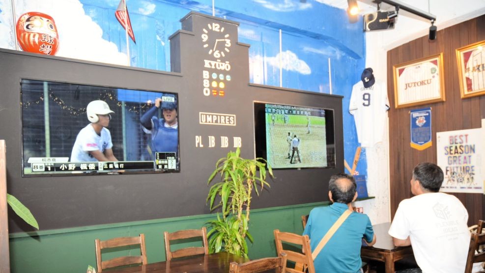 野球が盛んな桐生市にユニークなカフェ！　野球がテーマの「カフェ球場」　オーナーの父は伝説的なスラッガーです | とりぷれ