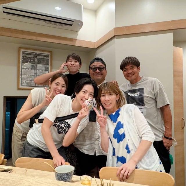 狩野舞子が「アスリート会」集合写真を公開、スペイン帰国の大久保嘉人と再会 | 話題の投稿 | スポーツブル (スポブル)