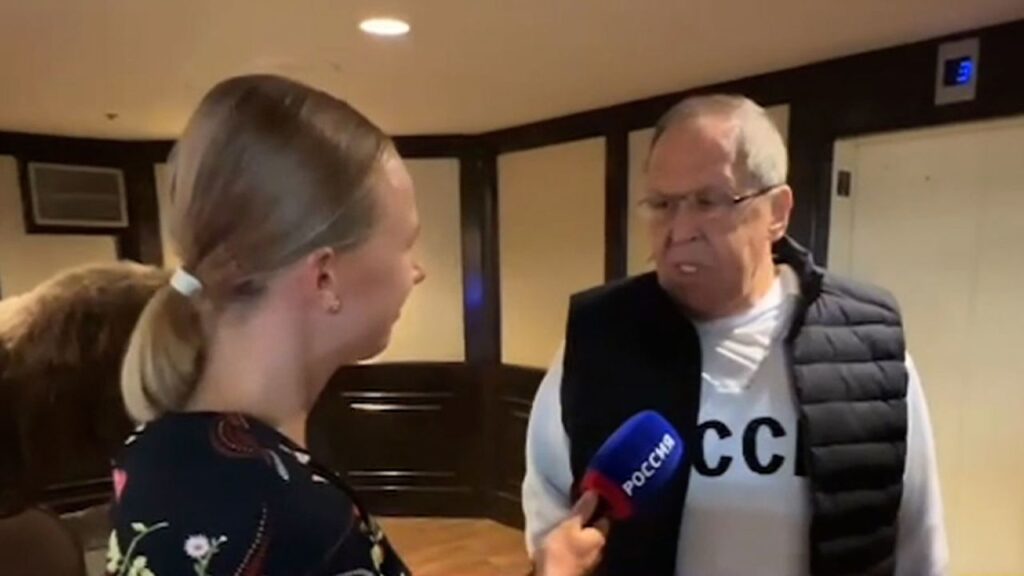 ラブロフ外相は、ロシアはウクライナ領を占領するつもりはなく、ロシア語話者を「保護」するつもりだったと述べた - ガゼータ・エクスプレス