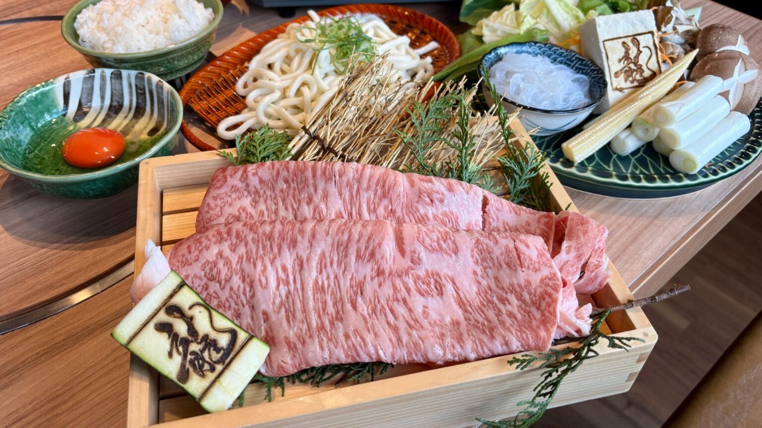 【大阪・難波】2025年6月オープン!「黒毛和牛タンとハラミ 焼肉龍 難波千日前店」贅沢ランチが話題(あい) – エキスパート 【大阪・難波】2025年6月オープン!「黒毛和牛タンとハラミ 焼肉龍 難波千日前店」贅沢ランチが話題(あい) - エキスパート