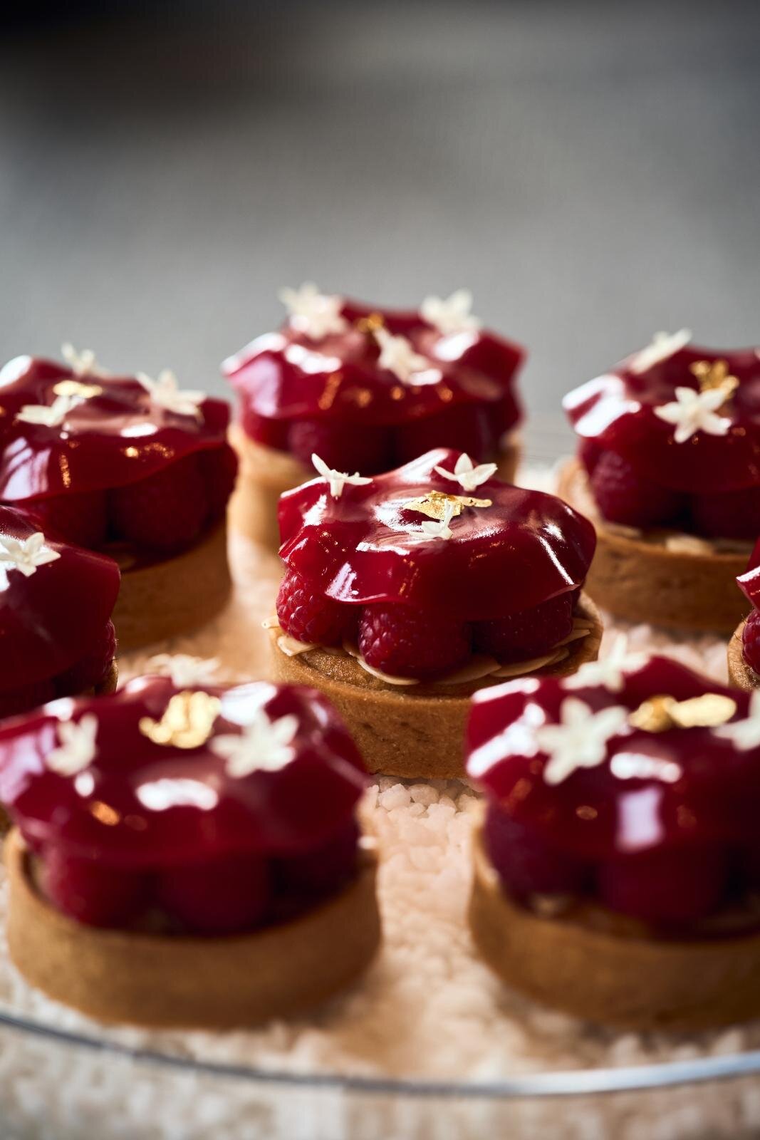 ザ・リッツ・カールトン東京「グランクラシックアフタヌーンティー」英国伝統スイーツ＆焼きたてスコーン｜写真4