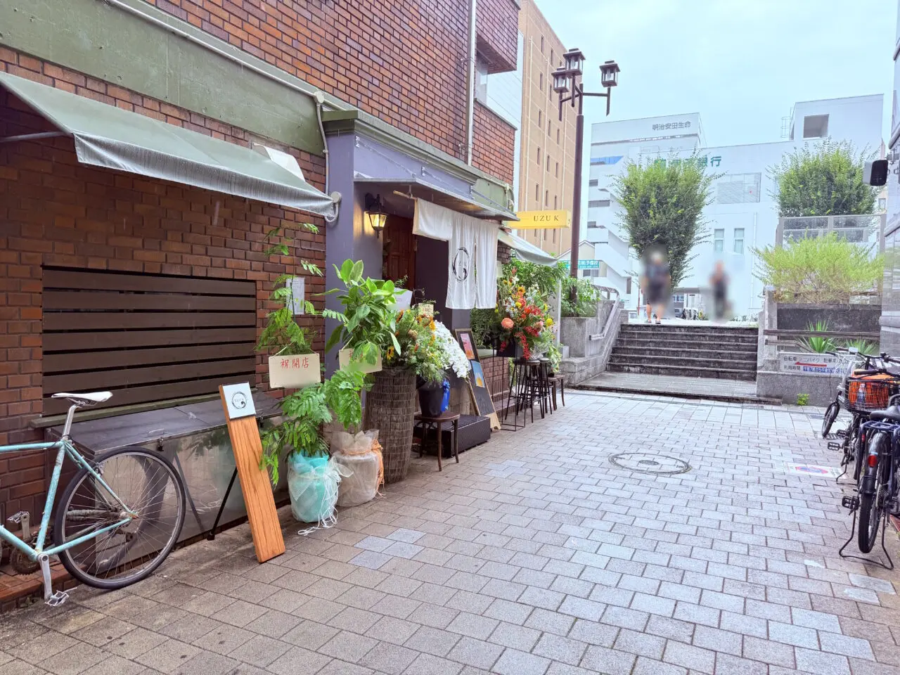 2025年8月10日にグランドオープンした出張型レストラン「UZU K（ウズケイ）」の実店舗