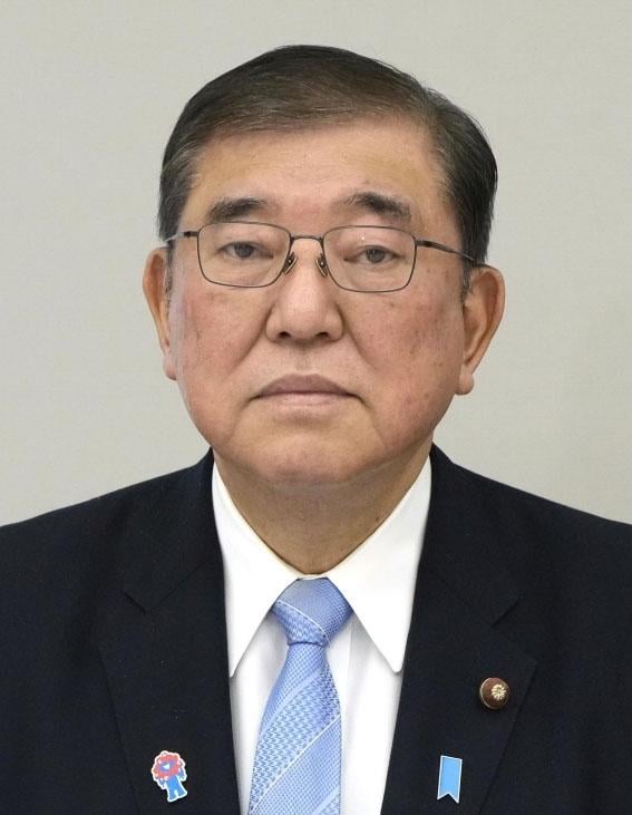首相、靖国参拝見送りへ 小泉農相「適切に判断」（共同通信） - Yahoo!ニュース