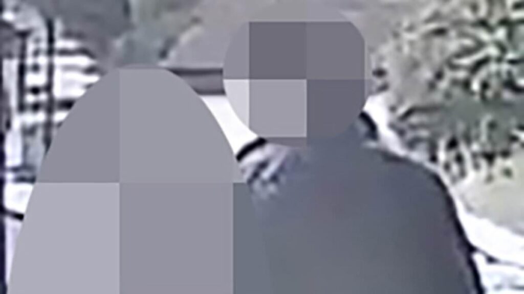 2人のアフガニスタンの亡命希望者が、静かなウォリックシャーの町で12歳の少女のレイプの疑いで起訴されました
