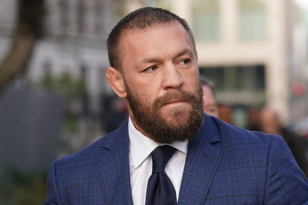 コナー・マクレガーは「アイルランドの大統領にはふさわしくない」と大臣は言う
