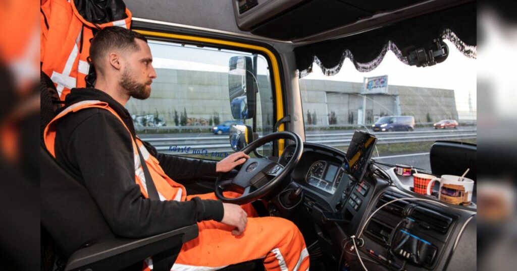 ロッテルダムのリングにあるティム・バートの車：「明日誰もが電話を片付けるなら、私たちはもう仕事がありません」
