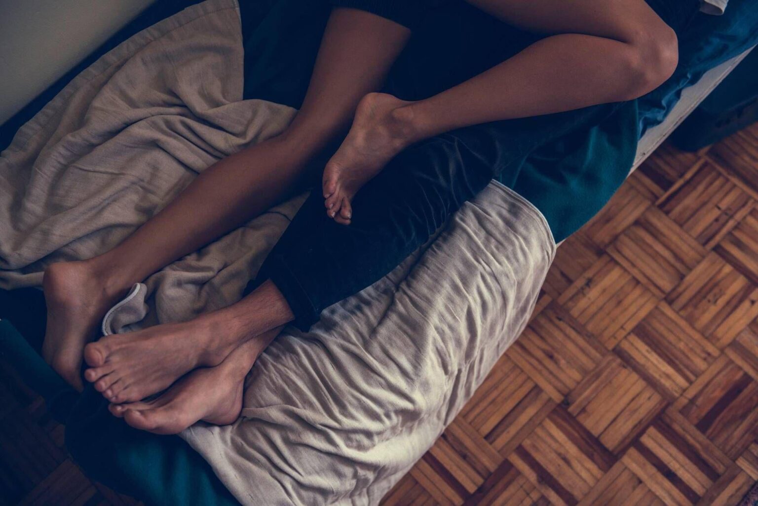 #BirthControlから#Thepillまで、セックスとソーシャル：インフルエンサーの避妊薬の救済策のアラームです