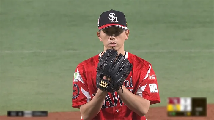Fukuoka Softbank Hawks pitcher Tomohisa Ozeki © Pacific League TV