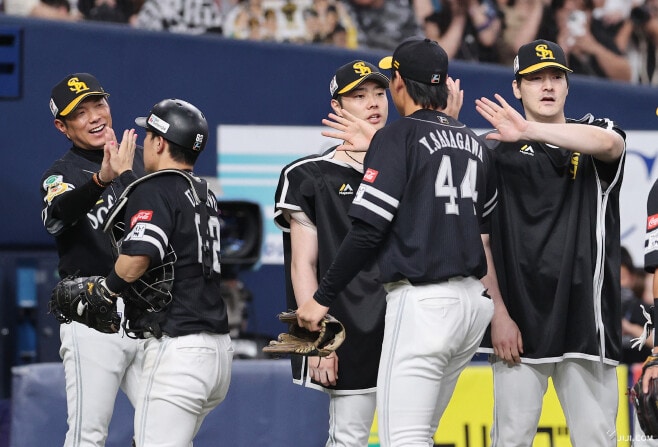 画像・写真:EU高官、日本と経済安保で協力強化:時事ドットコム – 時事ドットコム プロ野球。ソフトバンクが逆転勝ち。0―3の6回に打者一巡の猛攻で6安打を集め、4点を奪った。有原は7回3失点で12勝目…