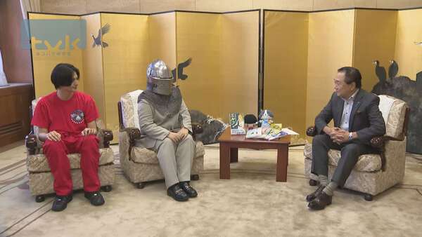 「＃神奈川に住んでるエルフ」が実写ドラマ・アニメ化 作者らが知事に報告 - au Webポータル