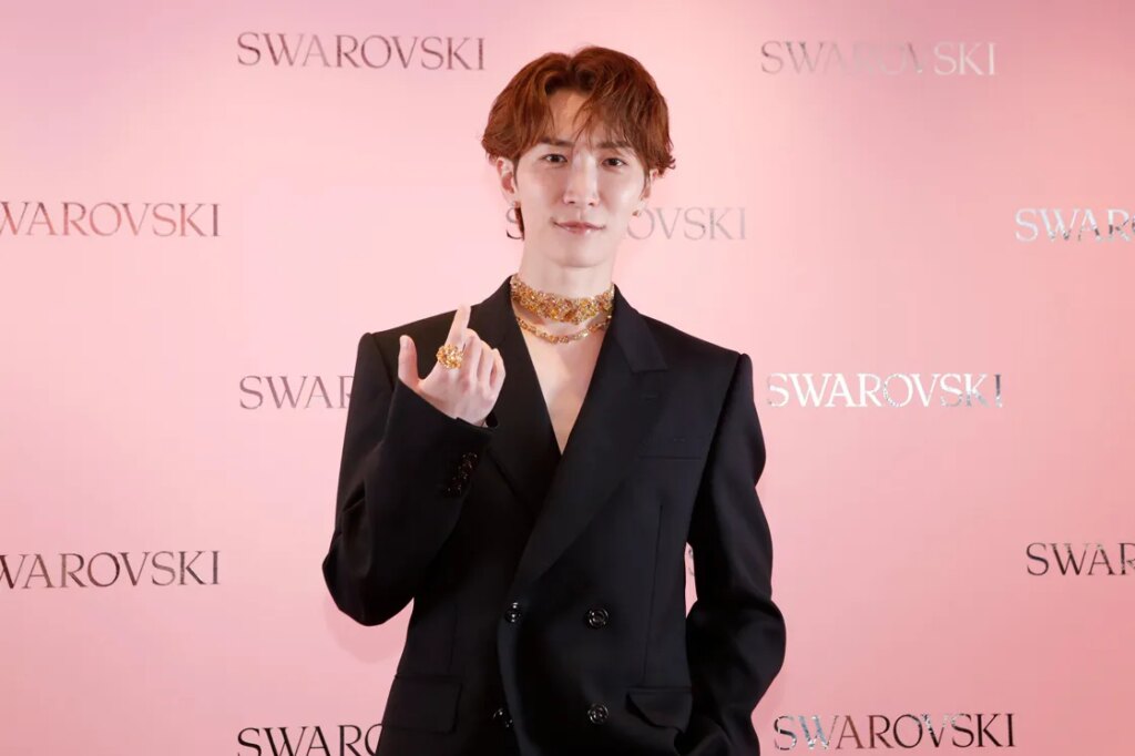 Snow Man渡辺翔太が「Swarovski大阪 オープニング記念発表会」に登場