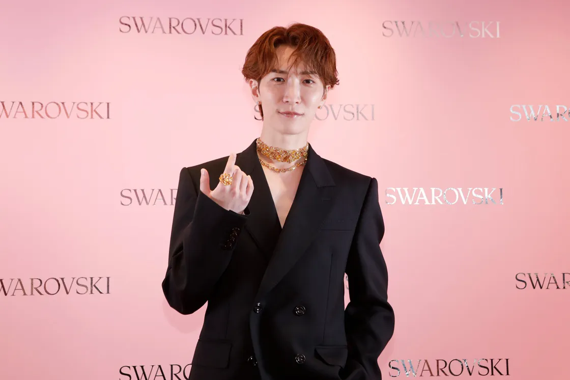 Snow Man渡辺翔太が「Swarovski大阪 オープニング記念発表会」に登場