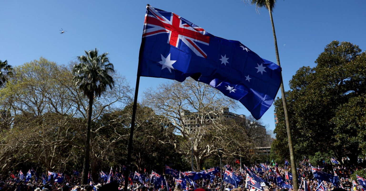 オーストラリアで反移民大規模デモ　政府はネオナチが組織と非難 | ロイター