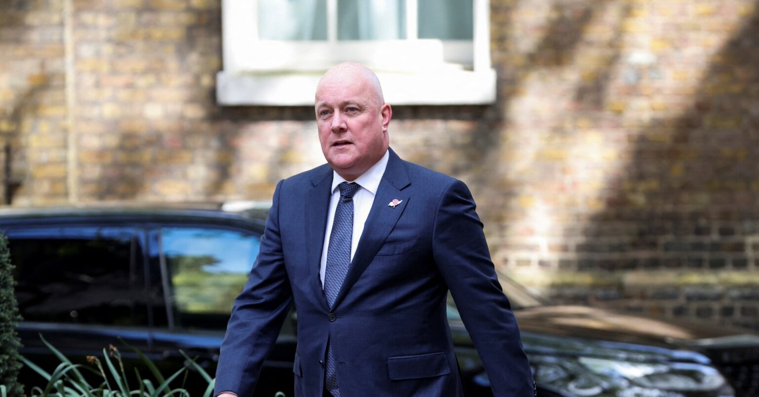 ニュージーランド、裕福な外国人投資家に住宅購入認める | ロイター