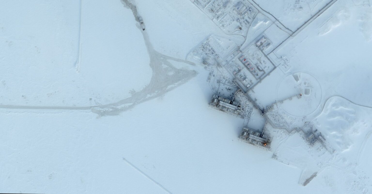 米制裁下のロシア北極圏ＬＮＧ事業、生産能力に問題 | ロイター