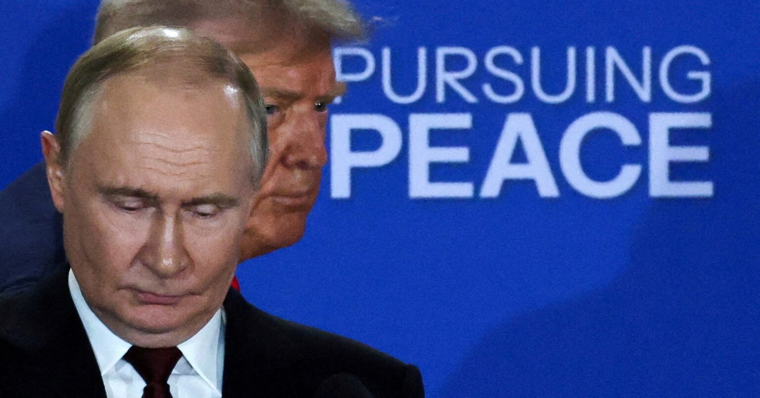 トランプ氏の訪ロ招待「検討中」、現時点で準備ない＝プーチン氏 | ロイター