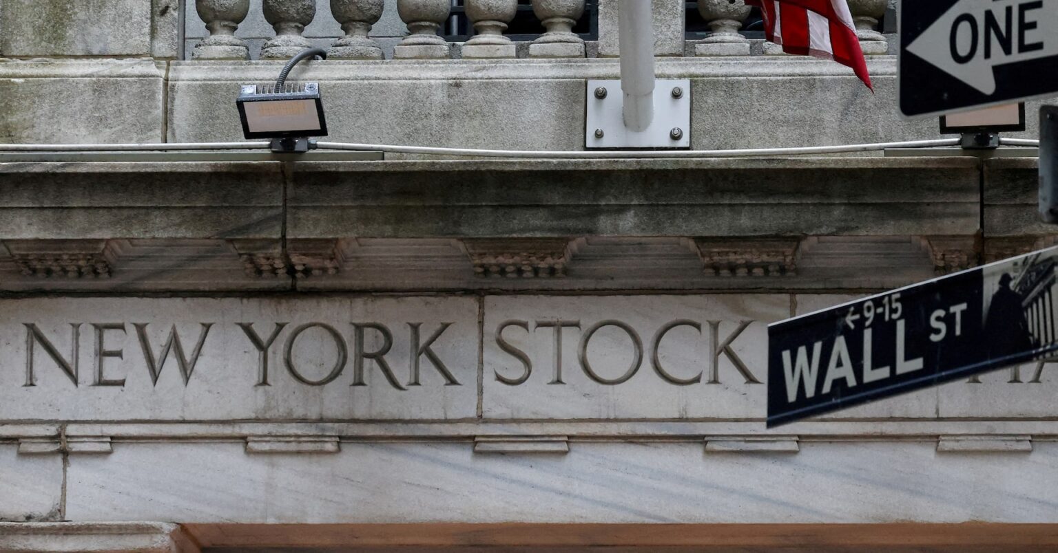 コラム:今年は違う米国株の「9月相場」、季節性以外にも波乱要素 | ロイター コラム:今年は違う米国株の「9月相場」、季節性以外にも波乱要素 | ロイター