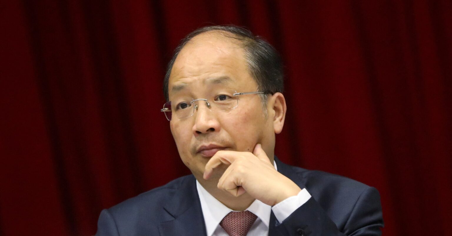 中国当局、証監会前トップを規律・法律違反で調査 | ロイター