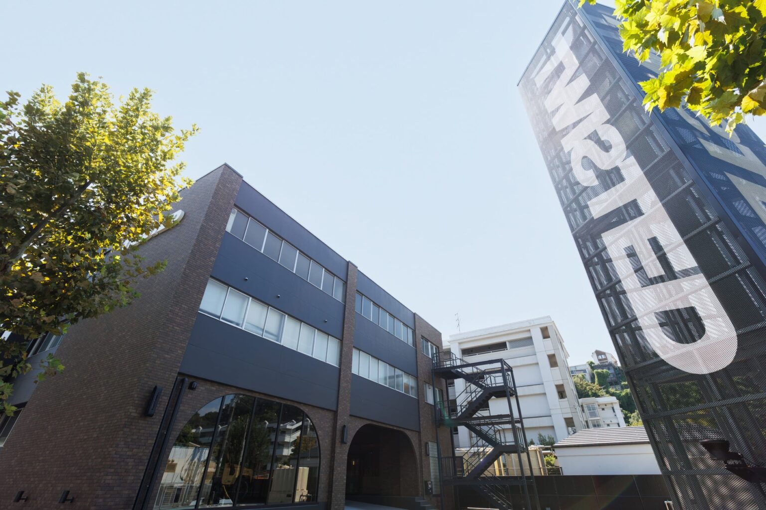 バリュエンス、神奈川県横浜市に認証整備工場とTWISTEDショールーム併設の複合施設「Valuence AUTOMOTIVE YOKOHAMA」を9月10日にグランドオープン！ | バリュエンスホールディングス株式会社のプレスリリース